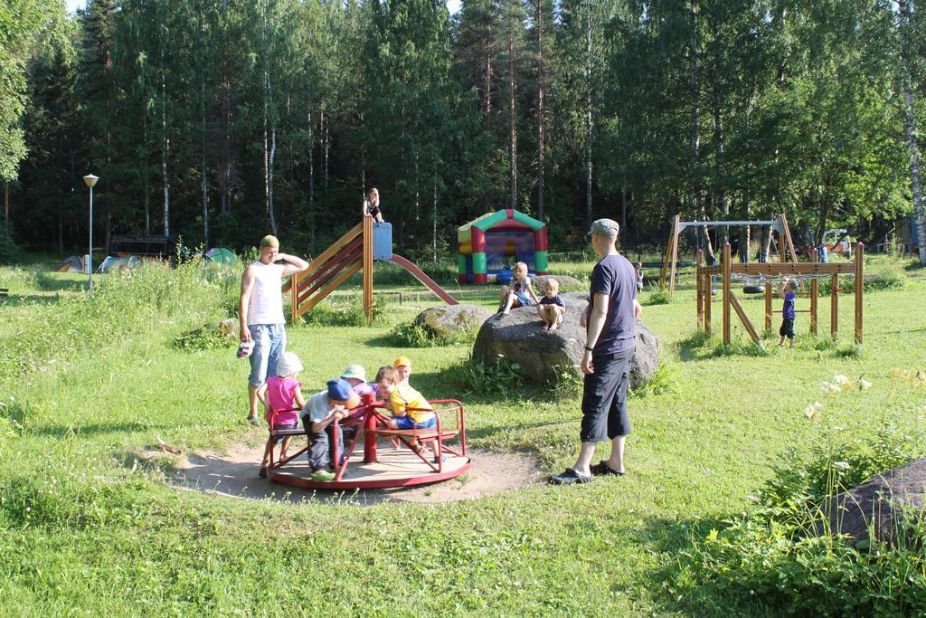 Haennilaensalmi Camping Viitasaari Extérieur photo